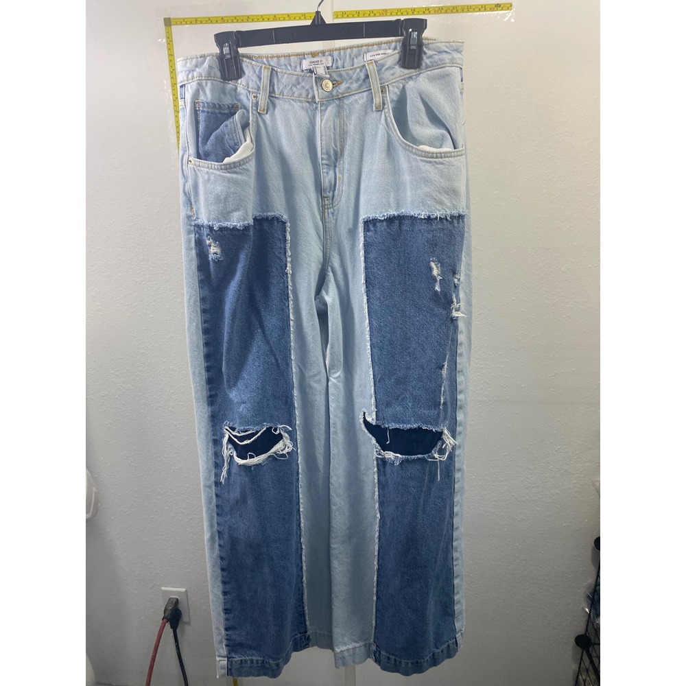 Forever 21 Premium Low Rise Wide Leg Patchwork Distress Jean Light Wash Size 30